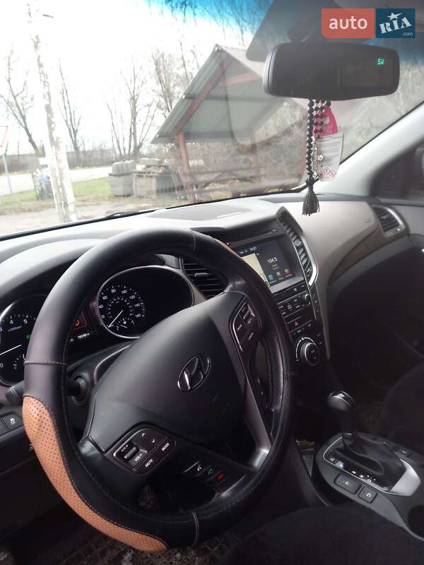 Позашляховик / Кросовер Hyundai Santa FE 2016 в Хмельницькому
