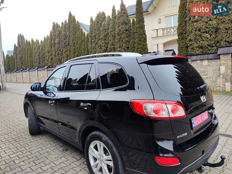 Позашляховик / Кросовер Hyundai Santa FE 2010 в Івано-Франківську