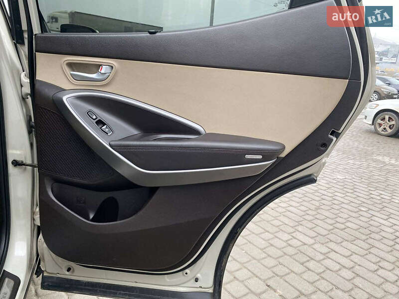 Позашляховик / Кросовер Hyundai Santa FE 2013 в Львові