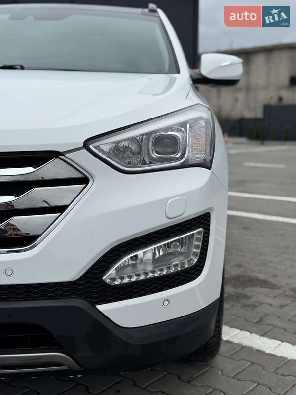 Позашляховик / Кросовер Hyundai Santa FE 2013 в Дубні