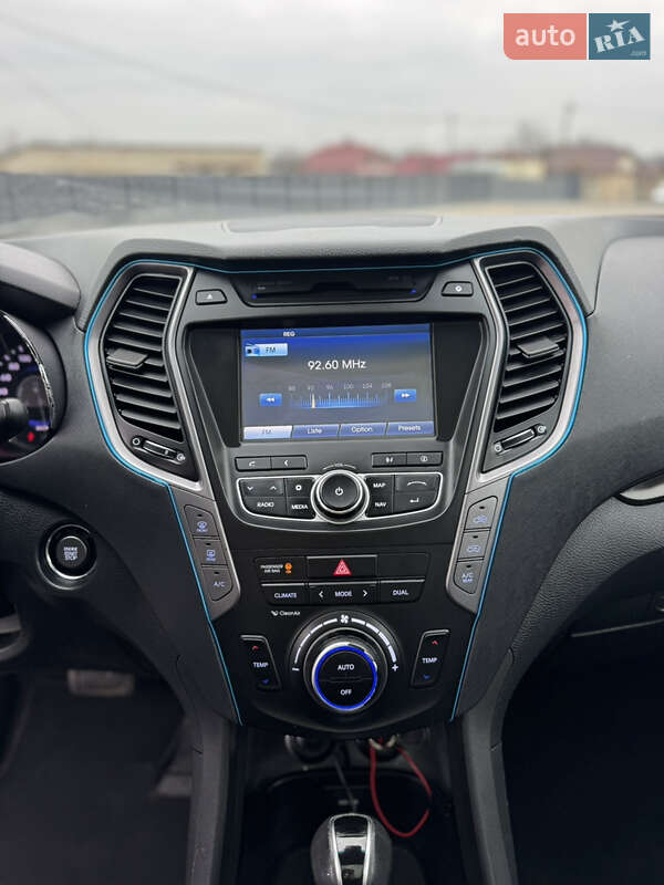 Позашляховик / Кросовер Hyundai Santa FE 2013 в Дубні