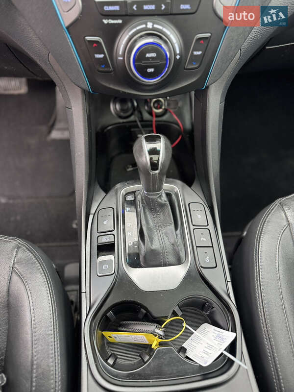 Позашляховик / Кросовер Hyundai Santa FE 2013 в Дубні