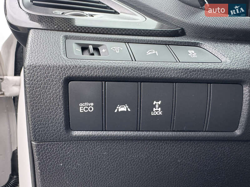 Позашляховик / Кросовер Hyundai Santa FE 2013 в Дубні