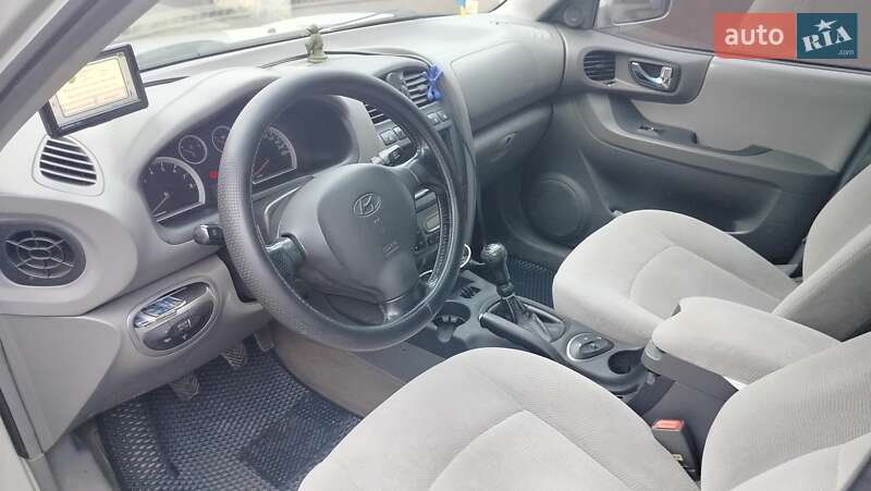 Внедорожник / Кроссовер Hyundai Santa FE 2006 в Харькове