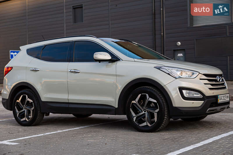 Позашляховик / Кросовер Hyundai Santa FE 2013 в Києві