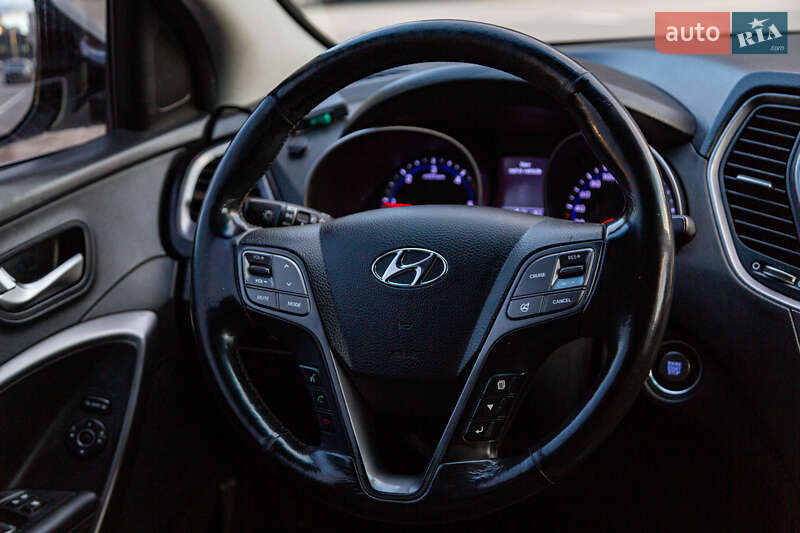 Позашляховик / Кросовер Hyundai Santa FE 2013 в Києві