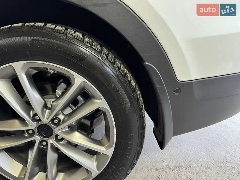 Позашляховик / Кросовер Hyundai Santa FE 2016 в Кам'янець-Подільському