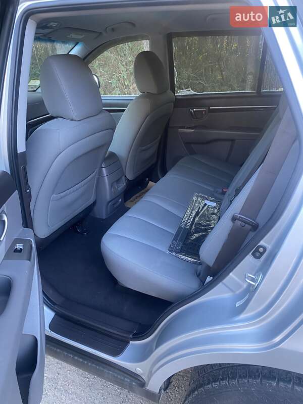 Позашляховик / Кросовер Hyundai Santa FE 2010 в Полтаві