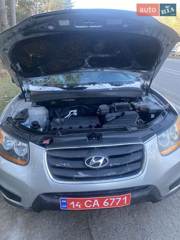 Позашляховик / Кросовер Hyundai Santa FE 2010 в Полтаві