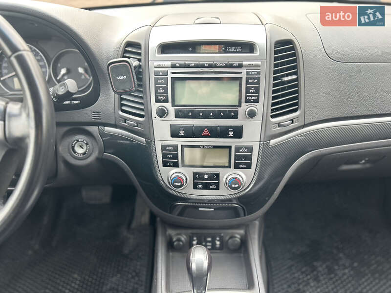 Внедорожник / Кроссовер Hyundai Santa FE 2011 в Житомире