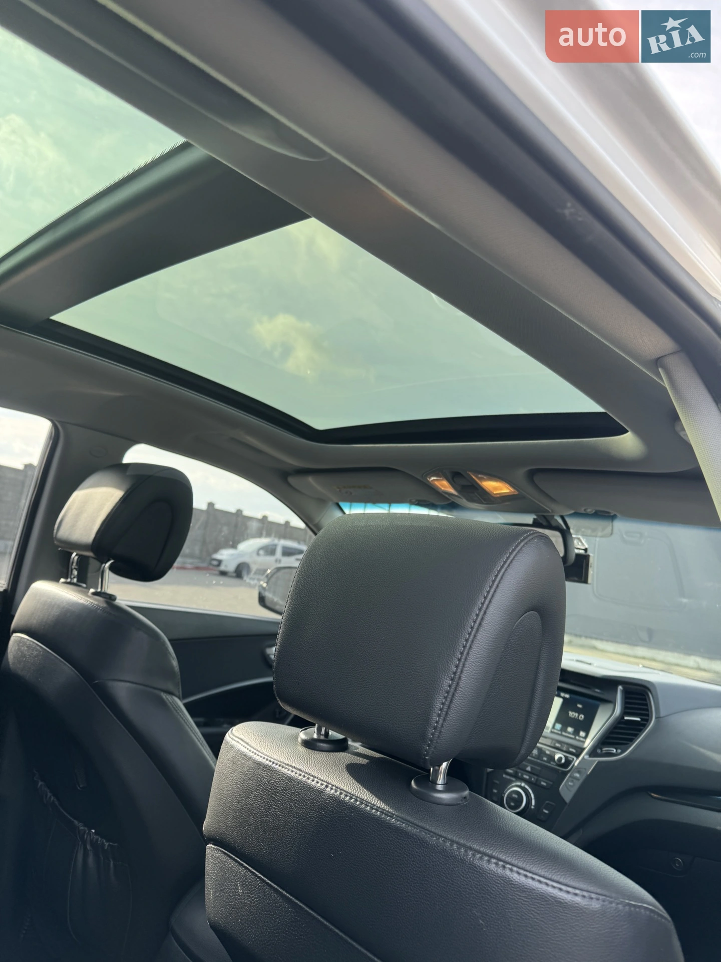 2015 Hyundai Santa Fe - мініатюра 19