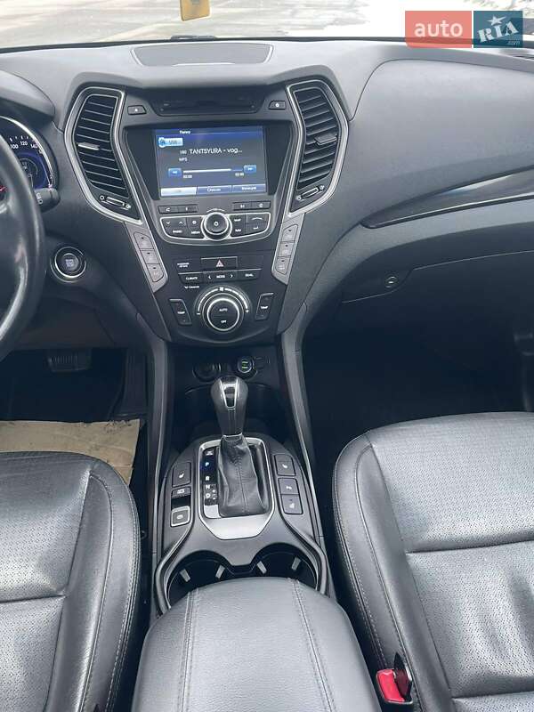 Позашляховик / Кросовер Hyundai Santa FE 2013 в Полтаві