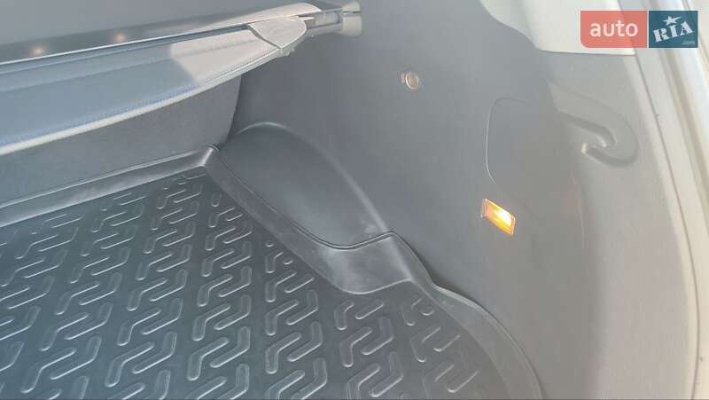 Позашляховик / Кросовер Hyundai Santa FE 2008 в Луцьку