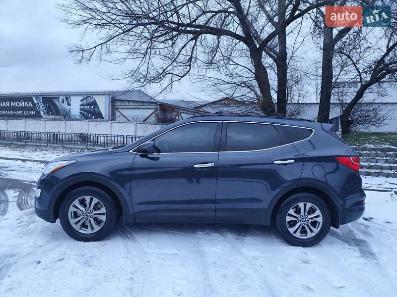 Позашляховик / Кросовер Hyundai Santa FE 2015 в Києві