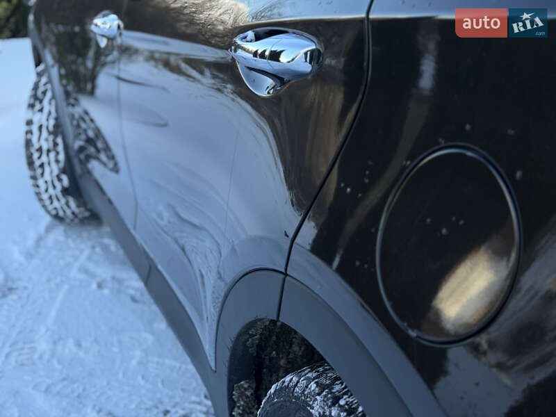 Позашляховик / Кросовер Hyundai Santa FE 2017 в Коломиї