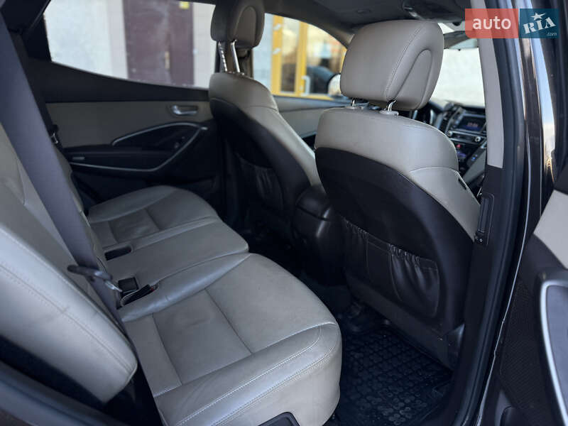 Позашляховик / Кросовер Hyundai Santa FE 2017 в Коломиї