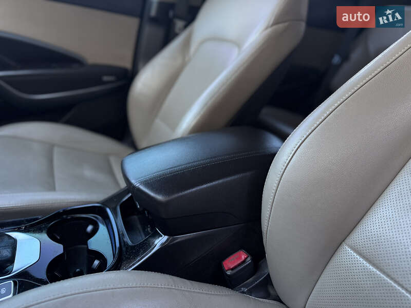 Позашляховик / Кросовер Hyundai Santa FE 2017 в Коломиї