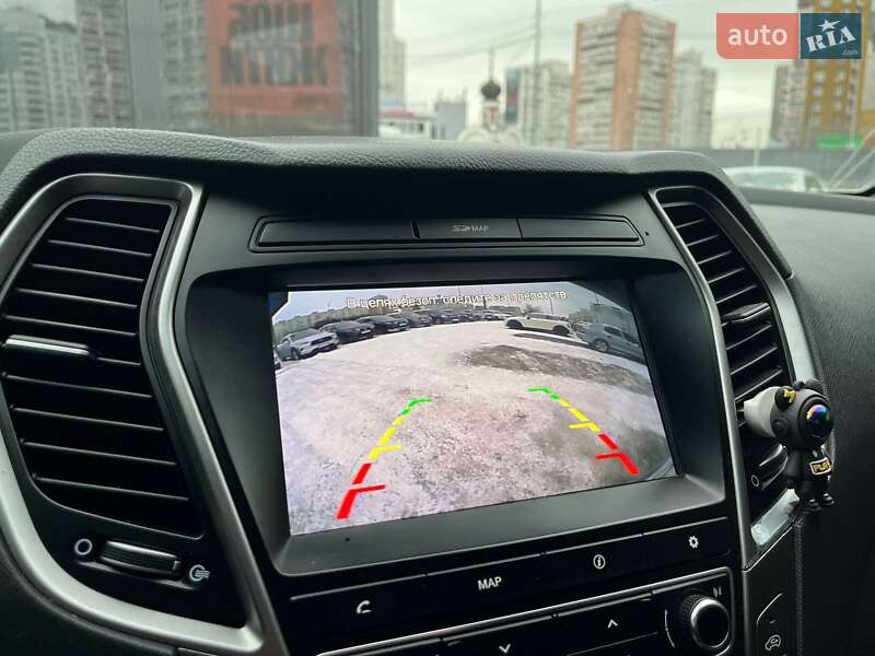 Внедорожник / Кроссовер Hyundai Santa FE 2017 в Киеве