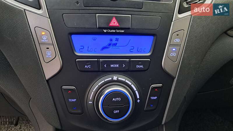 Внедорожник / Кроссовер Hyundai Santa FE 2013 в Киеве фото 16 Внедорожник / Кроссовер Hyundai Santa FE 2013 в Киеве