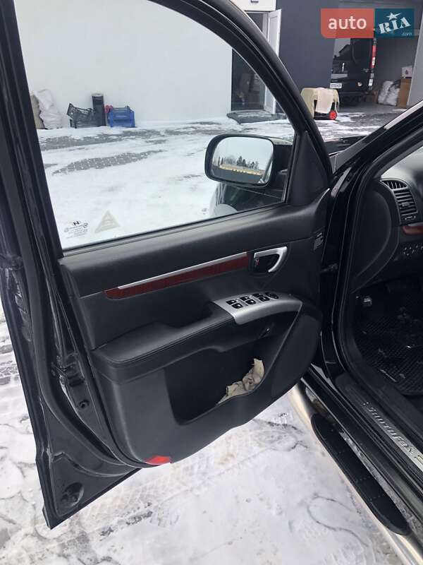 Позашляховик / Кросовер Hyundai Santa FE 2006 в Рівному