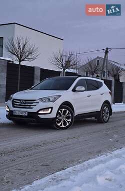 Внедорожник / Кроссовер Hyundai Santa FE 2013 в Киеве