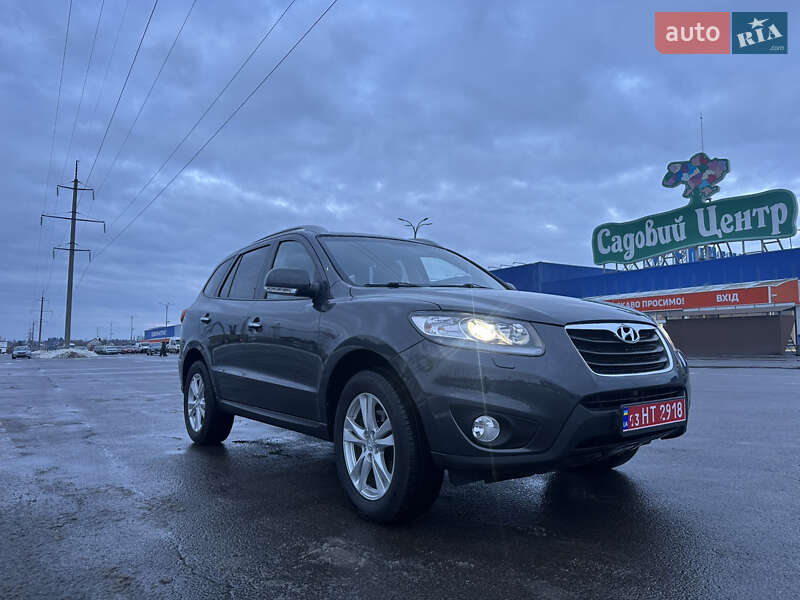 Внедорожник / Кроссовер Hyundai Santa FE 2010 в Луцке