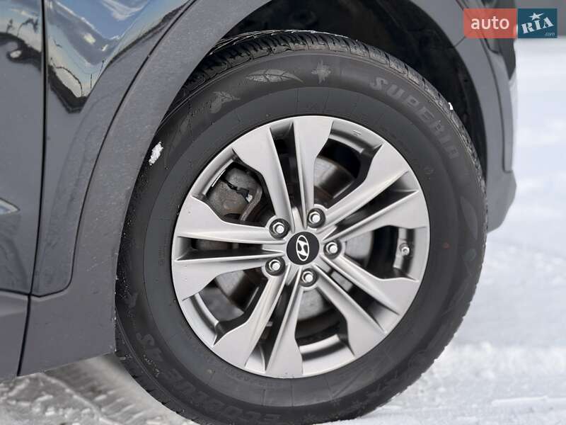 Позашляховик / Кросовер Hyundai Santa FE 2015 в Львові