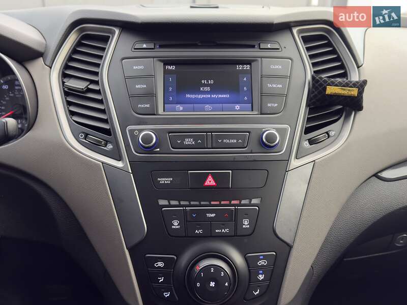 Позашляховик / Кросовер Hyundai Santa FE 2015 в Львові