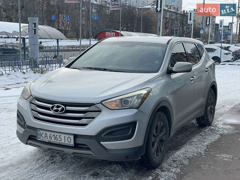 Внедорожник / Кроссовер Hyundai Santa FE 2015 в Киеве