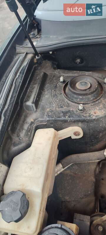 Внедорожник / Кроссовер Hyundai Santa FE 2006 в Глухове фото 8 Внедорожник / Кроссовер Hyundai Santa FE 2006 в Глухове