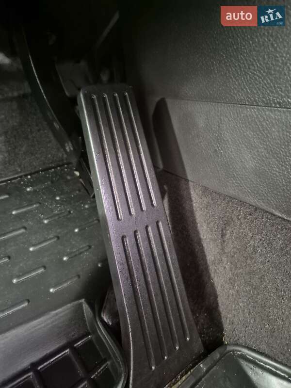 Позашляховик / Кросовер Hyundai Santa FE 2010 в Андріївці