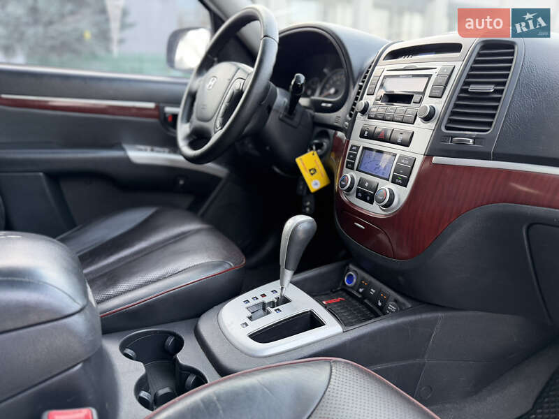 Внедорожник / Кроссовер Hyundai Santa FE 2008 в Ровно