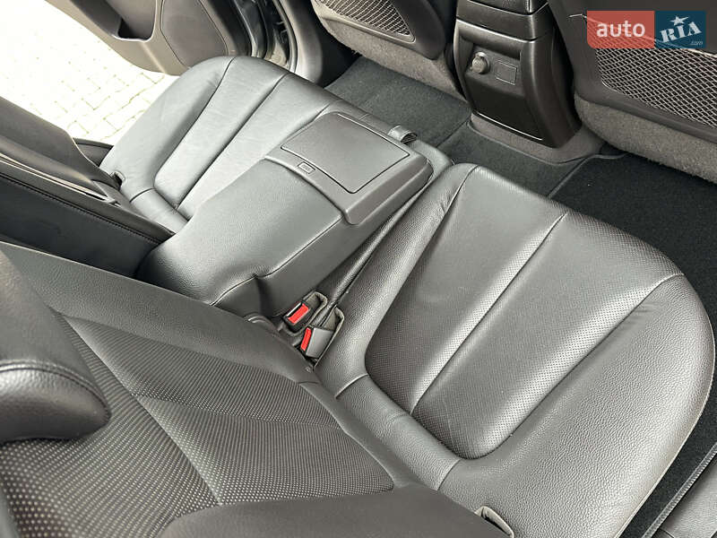 Позашляховик / Кросовер Hyundai Santa FE 2012 в Одесі