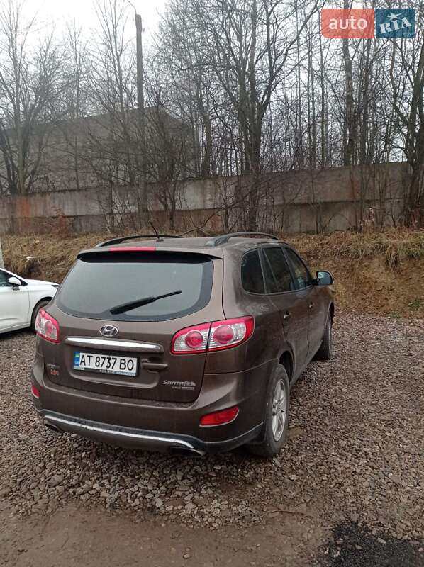 Позашляховик / Кросовер Hyundai Santa FE 2012 в Калуші