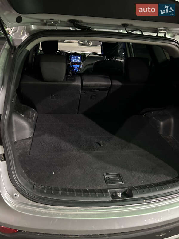 Внедорожник / Кроссовер Hyundai Santa FE 2014 в Житомире