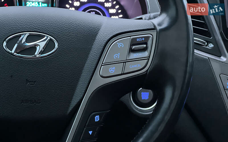 Внедорожник / Кроссовер Hyundai Santa FE 2013 в Львове