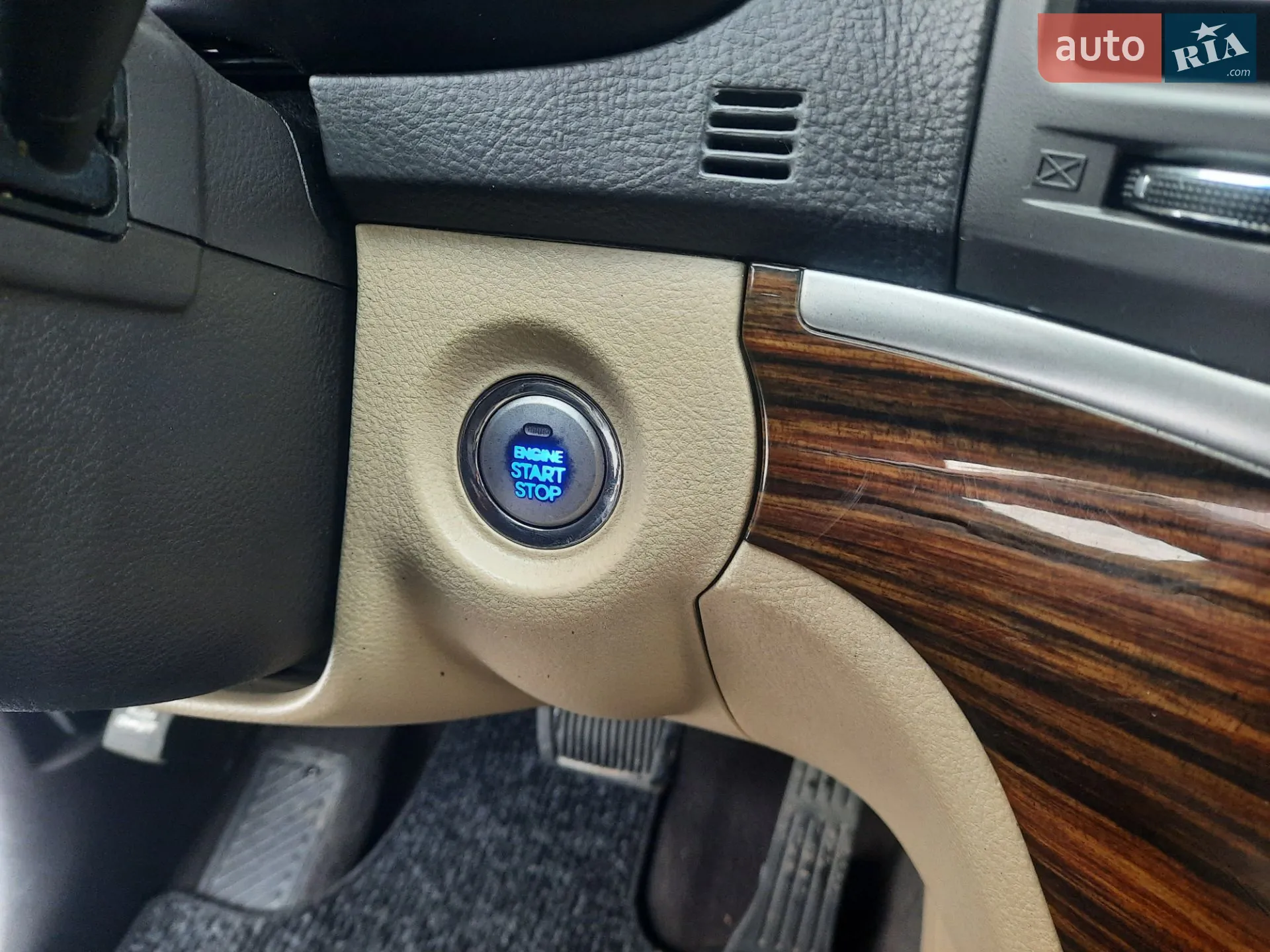 2011 Hyundai Santa Fe - мініатюра 42