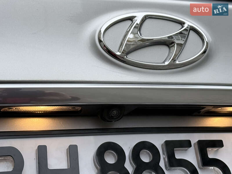 Внедорожник / Кроссовер Hyundai Santa FE 2019 в Одессе