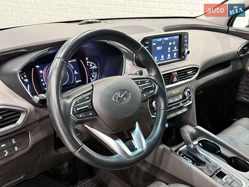 Внедорожник / Кроссовер Hyundai Santa FE 2019 в Одессе