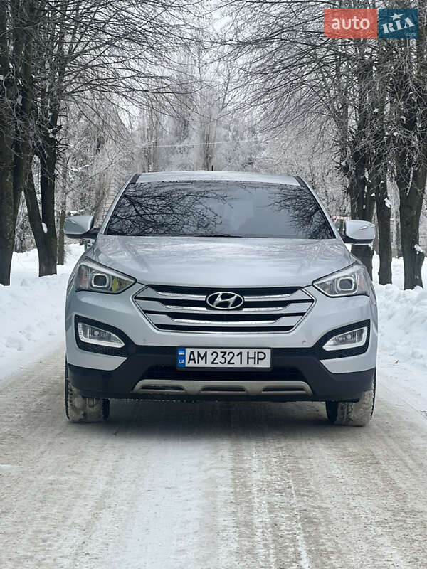 Внедорожник / Кроссовер Hyundai Santa FE 2013 в Житомире фото 5 Внедорожник / Кроссовер Hyundai Santa FE 2013 в Житомире