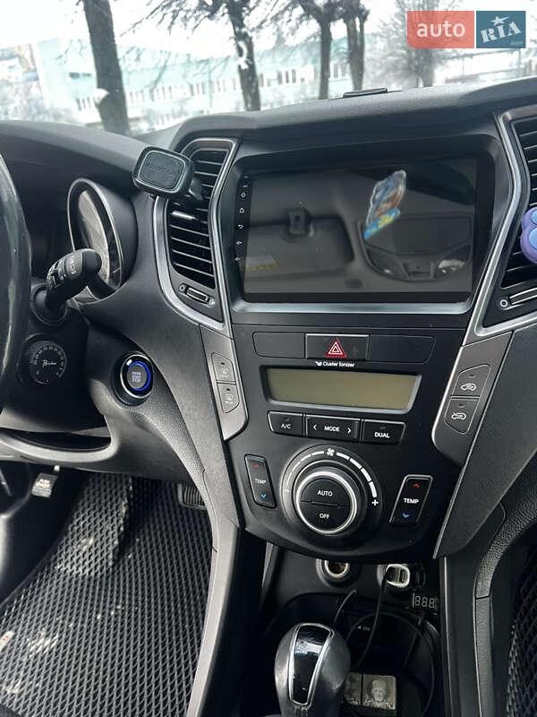Внедорожник / Кроссовер Hyundai Santa FE 2013 в Житомире фото 16 Внедорожник / Кроссовер Hyundai Santa FE 2013 в Житомире
