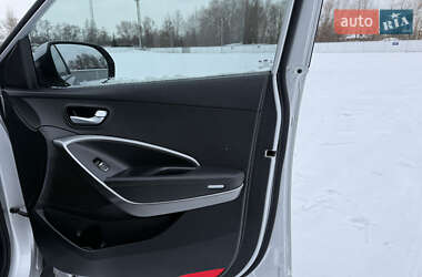 Внедорожник / Кроссовер Hyundai Santa FE 2016 в Киеве