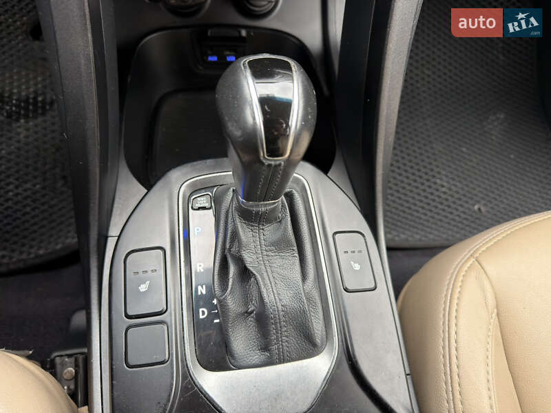 Внедорожник / Кроссовер Hyundai Santa FE 2013 в Одессе