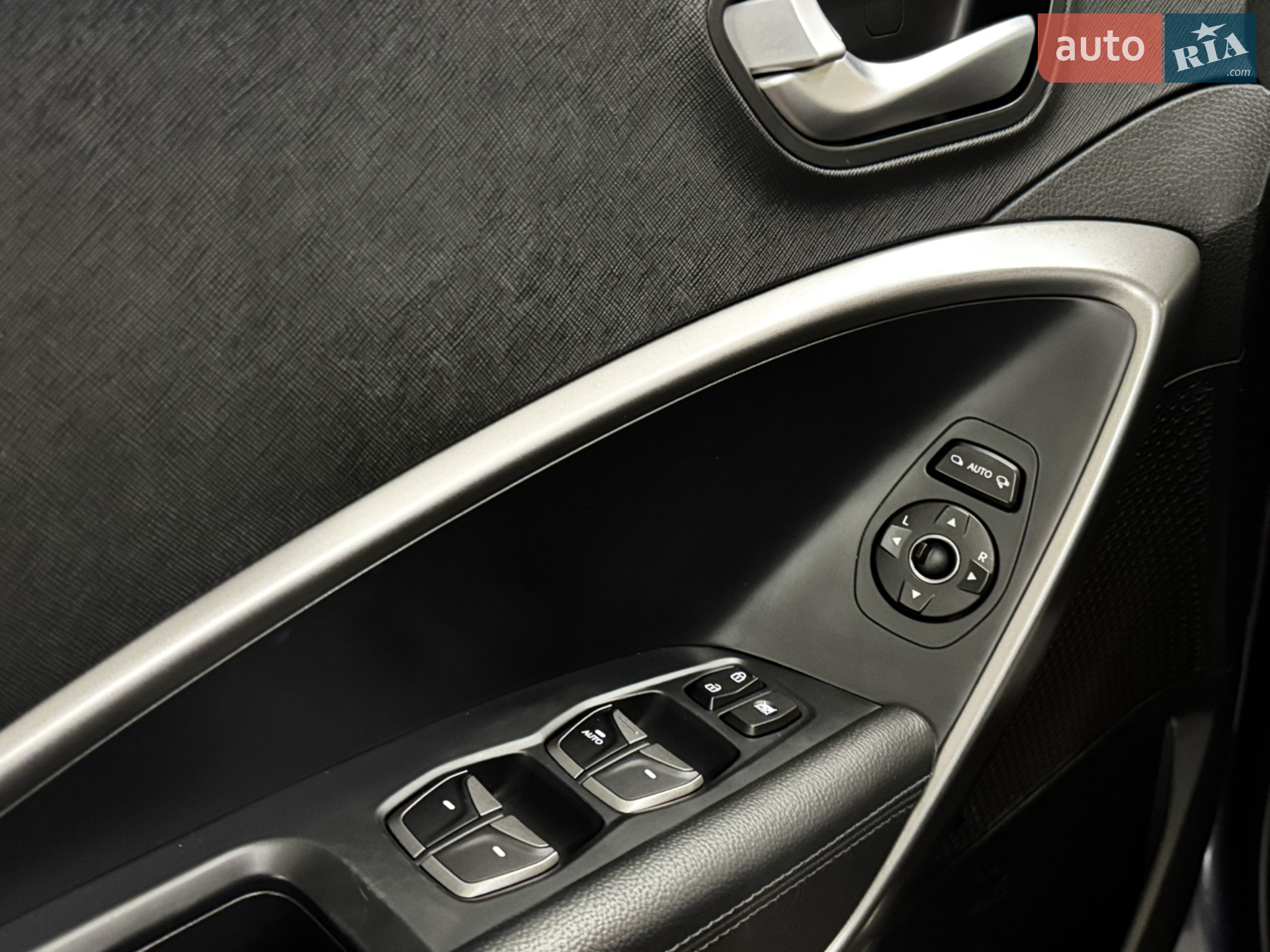 2013 Hyundai Santa Fe - мініатюра 12