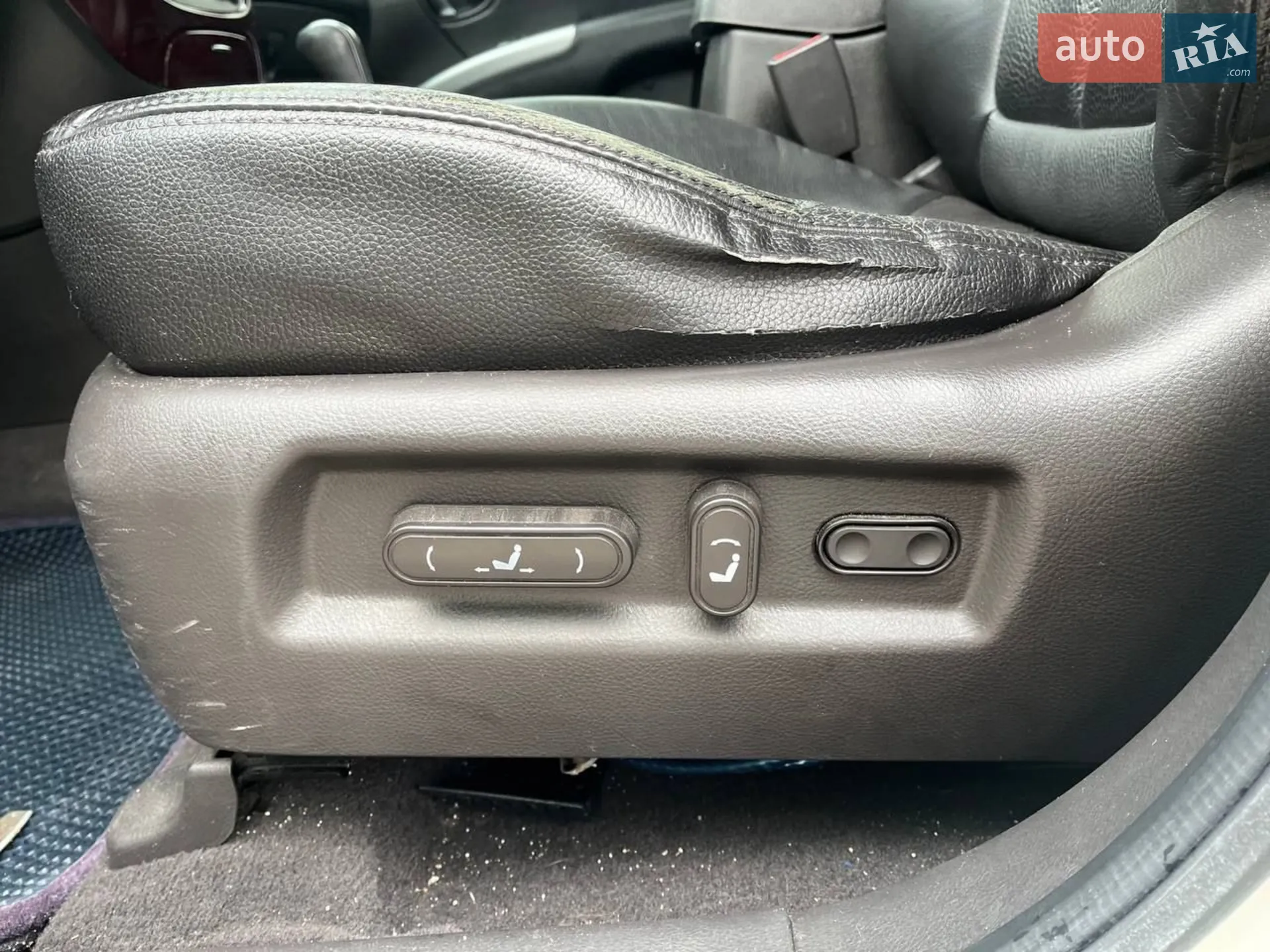 2011 Hyundai Santa Fe - мініатюра 22
