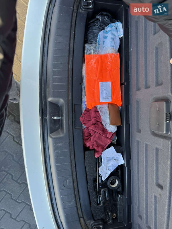 Внедорожник / Кроссовер Hyundai Santa FE 2010 в Луцке фото 15 Внедорожник / Кроссовер Hyundai Santa FE 2010 в Луцке