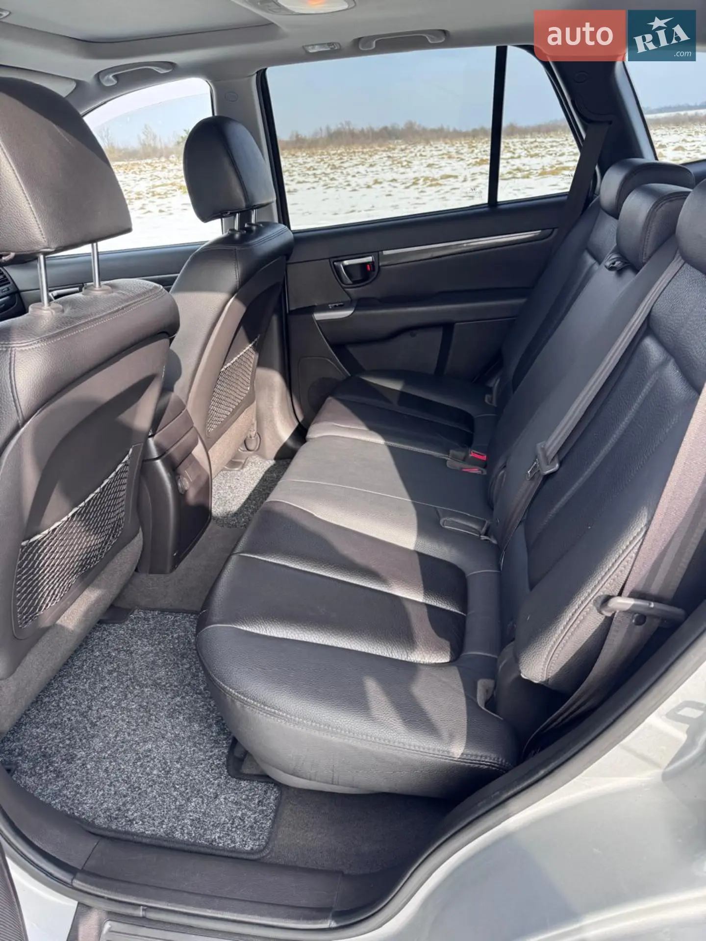 2010 Hyundai Santa Fe - мініатюра 16