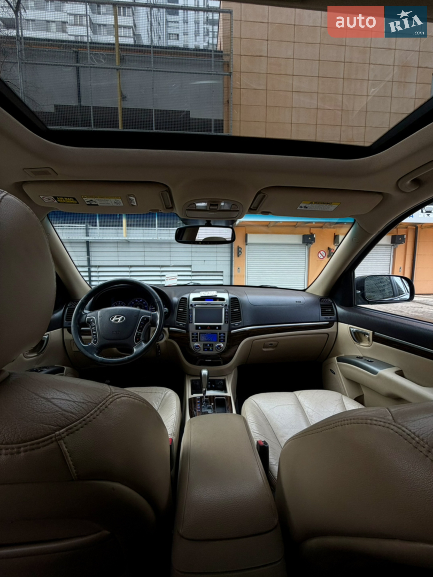 2011 Hyundai Santa Fe - мініатюра 8
