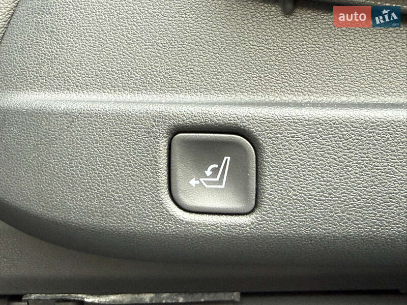 Внедорожник / Кроссовер Hyundai Santa FE 2024 в Киеве