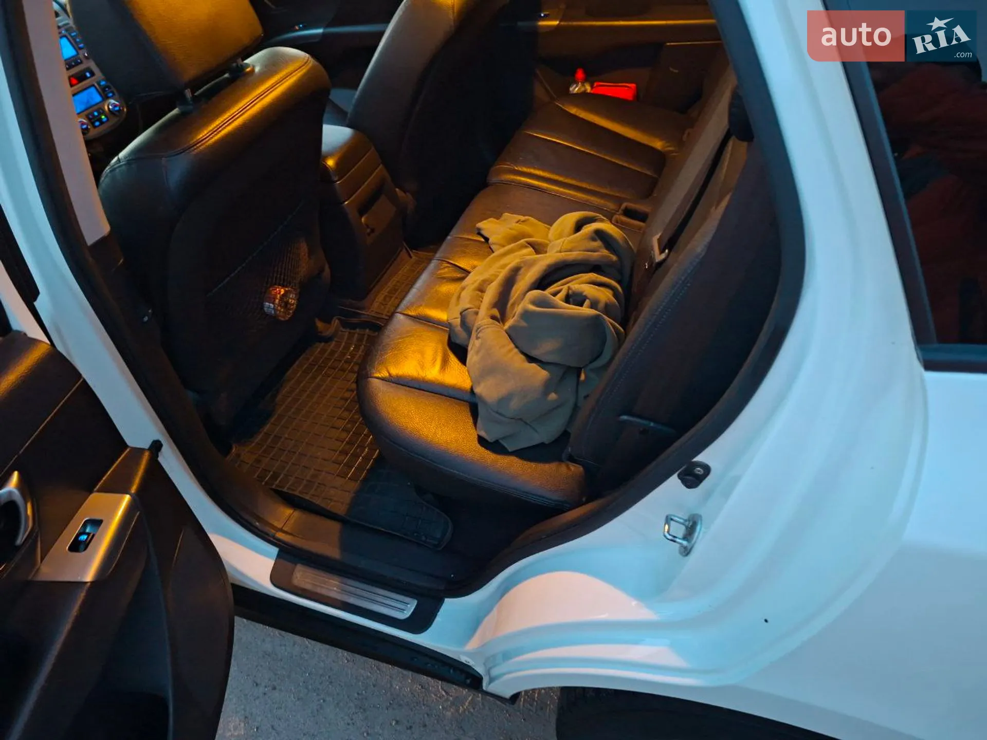 2010 Hyundai Santa Fe - мініатюра 68